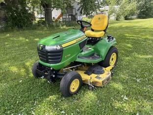 2022 John Deere X734