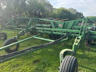 2002 John Deere 2200
