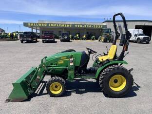 2011 John Deere 2520