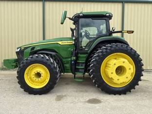 2025 John Deere 8R 370