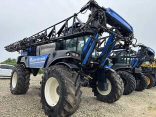 2023 New Holland SP370F