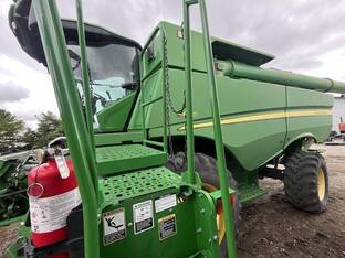 2013 John Deere S670