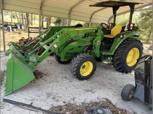 2022 John Deere 4052M