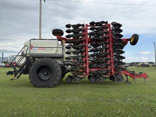 2024 Bourgault Industries Ltd. CD872-8