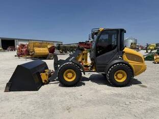 2019 John Deere 204L