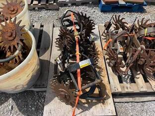 LOT OF YETTER TRASH WHIPS