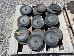 LOT OF PRESS WHEELS