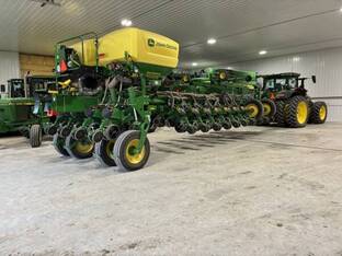 2023 John Deere 1775NT