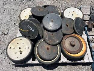 LOT OF ASSORTED PLANTER PARTS