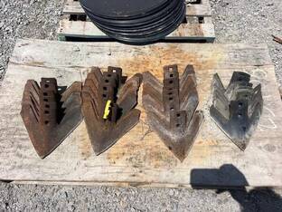 LOT OF CULTIVATOR SHOES