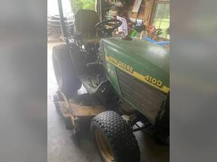 2000 John Deere 4100