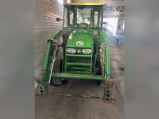 2007 John Deere 3320