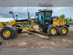 2010 Caterpillar 12M