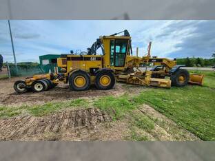 2002 Caterpillar 143H