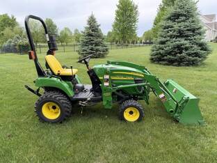 2009 John Deere 2305