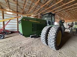John Deere 8760