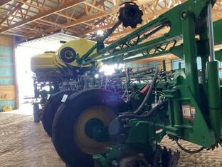 2022 John Deere 1775NT