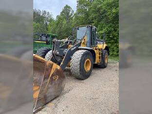 2018 John Deere 744K