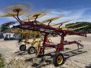 2023 New Holland PC1225
