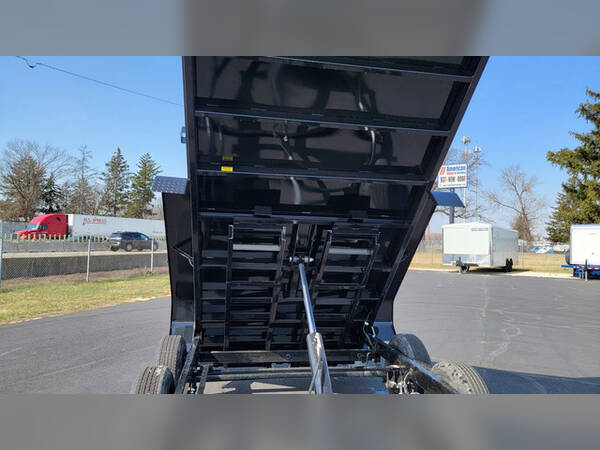 2026 Sure-Trac 6'x12' 10k single ram / tarp / charger /