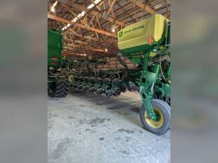 2022 John Deere 1775NT