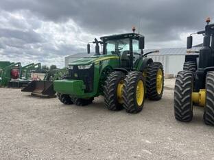 John Deere 8370R