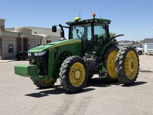 2014 John Deere 8270R