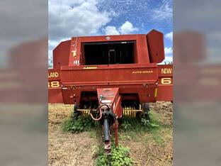 New Holland 688