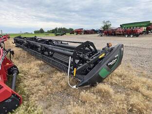 2019 MacDon Industries FD140