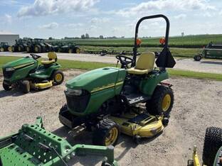 2007 John Deere 2305