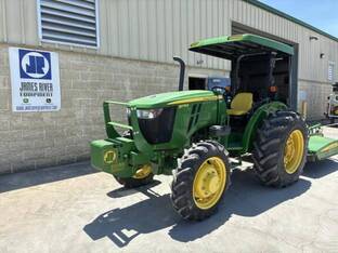 2017 John Deere 5075E