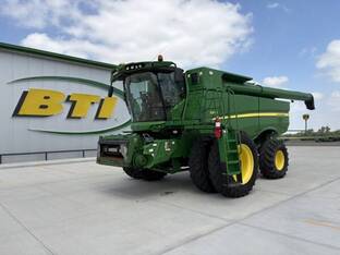 2015 John Deere S670