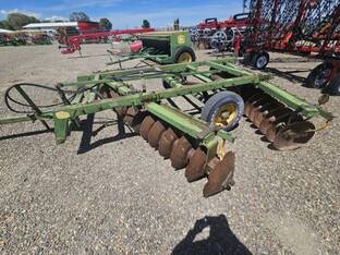 John Deere 225