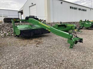 2019 John Deere 835
