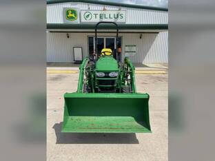 2007 John Deere 2320