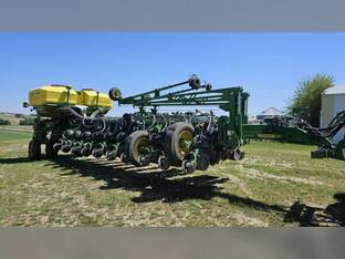 2026 John Deere 1775NT