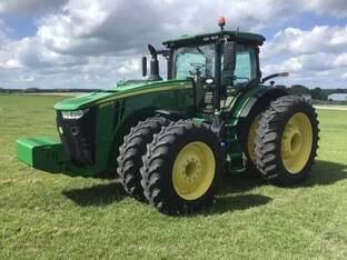 2018 John Deere 8320R