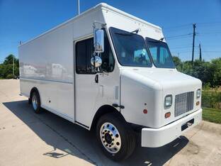 2027 Freightliner MT55