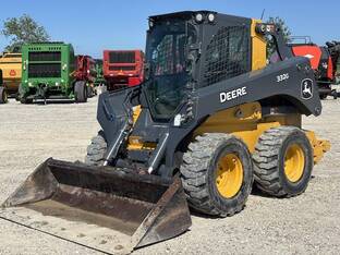 2023 John Deere 332G