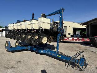 2010 Kinze 3500
