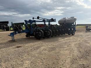 2024 Kinze 5900