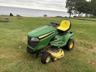 2017 John Deere X330
