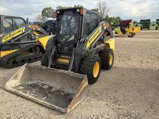 2014 New Holland L225