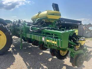 2013 John Deere 1720 CCS