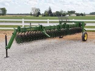 John Deere 400