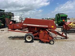 Hesston 4600
