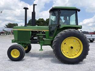 1975 John Deere 4430