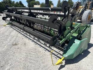 John Deere 220