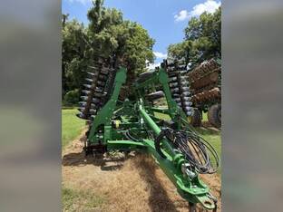 2021 John Deere 2660VT