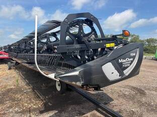 2021 MacDon Industries FD140